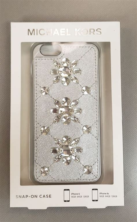 michael kors iphone 15 pro case